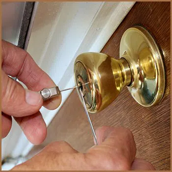City Locksmith Shop Racine, WI 262-757-4182 - 4-lock-opening